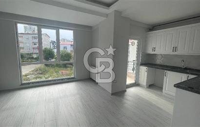YEŞİLDERE MH KARAYOLLARI TRAMVAY DURAĞINA 5 DK SATILIK 2+1 DAİRE