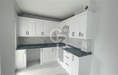 YEŞİLDERE MH KARAYOLLARI TRAMVAY DURAĞINA 5 DK SATILIK 2+1 DAİRE