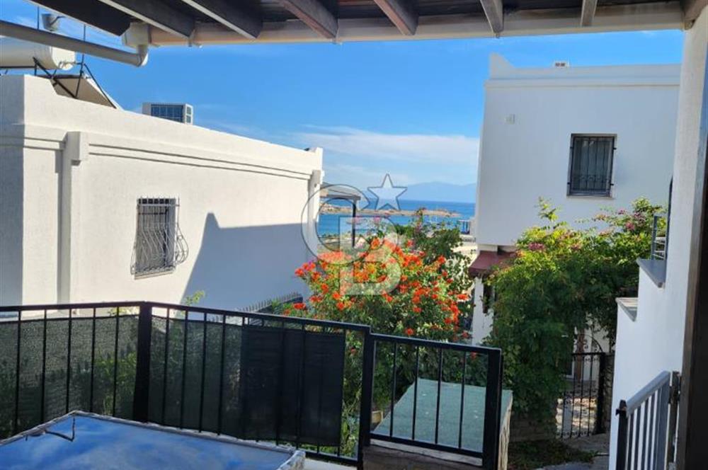 Bodrum Bitez Asarlık Mevkiinde Satılık 4+1 Deniz Manzaralı Tripleks Villa