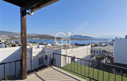 Bodrum Bitez Asarlık Mevkiinde Satılık 4+1 Deniz Manzaralı Tripleks Villa