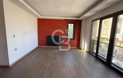 Sahile Sıfır.!! Deniz Manzaralı 1+1 Ofis