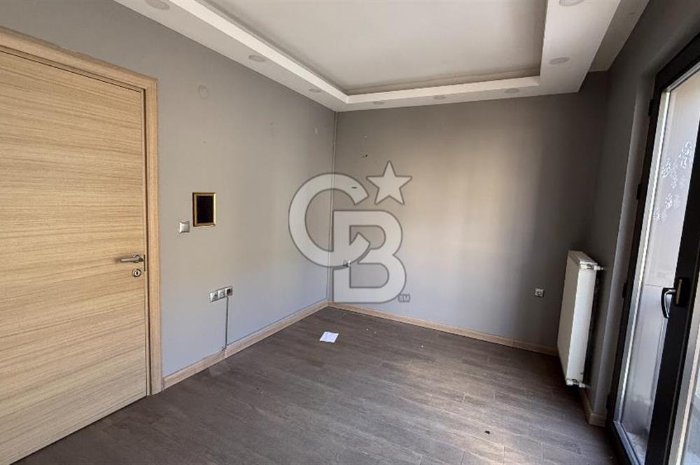 Sahile Sıfır.!! Deniz Manzaralı 1+1 Ofis