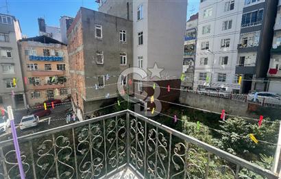 İLKADIM 100. YIL BULVARINA 2 DK MESAFEDE FIRSAT SATILIK 2+1