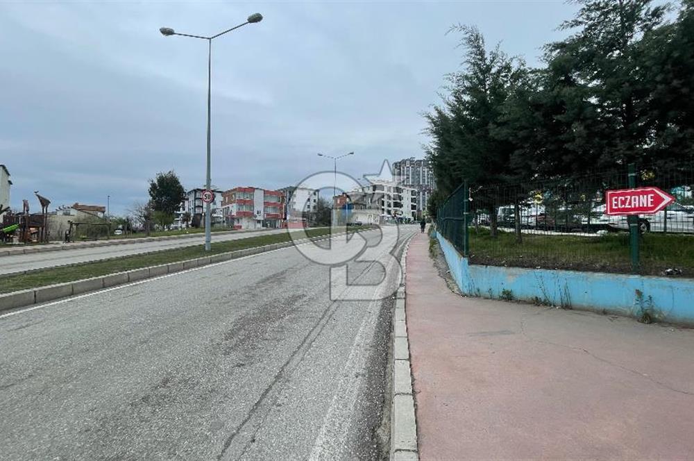 YEŞİLDERE MH KARAYOLLARI TRAMVAY DURAĞINA 5 DK SATILIK 2+1 DAİRE