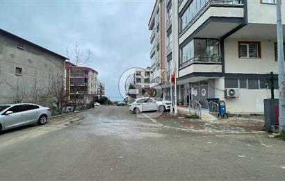 YEŞİLDERE MH KARAYOLLARI TRAMVAY DURAĞINA 5 DK SATILIK 2+1 DAİRE