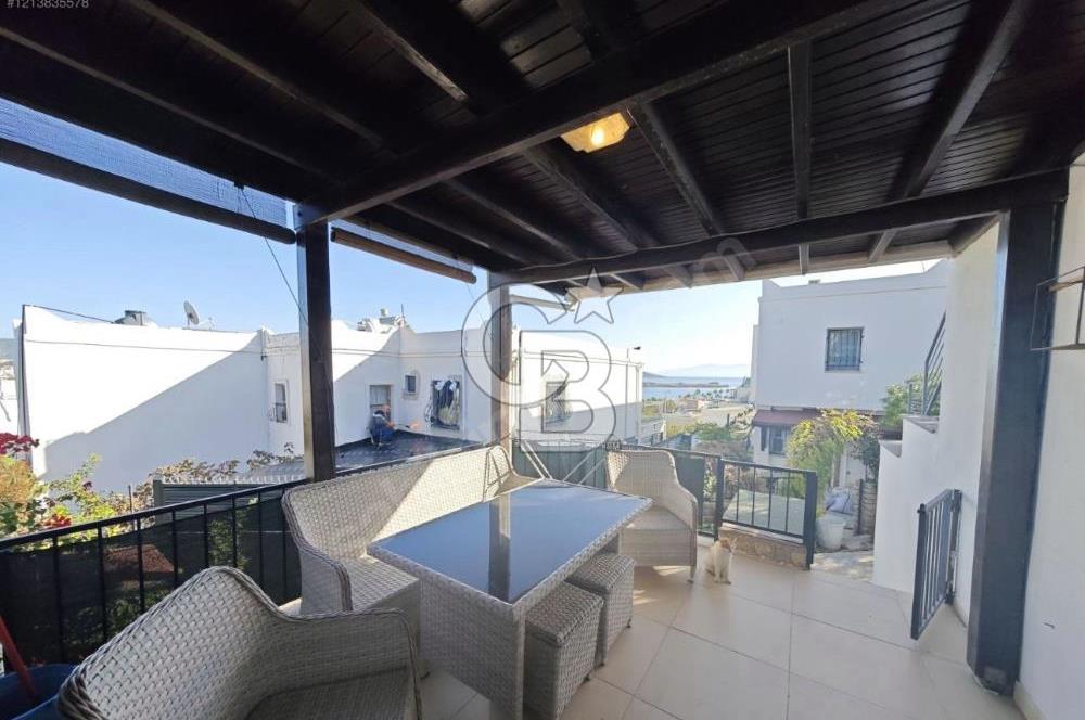 Bodrum Bitez Asarlık Mevkiinde Satılık 4+1 Deniz Manzaralı Tripleks Villa
