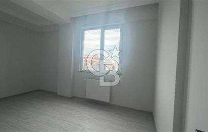 YEŞİLDERE MH KARAYOLLARI TRAMVAY DURAĞINA 5 DK SATILIK 2+1 DAİRE