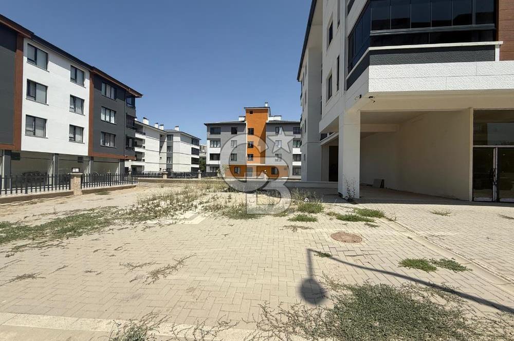 HER SEKTÖRE UYGUN SIFIR BİNADA KİRALIK DEPOLU DÜKKAN