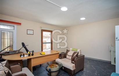 Eski Foça Çarşı İçerisinde Satılık Dükkan