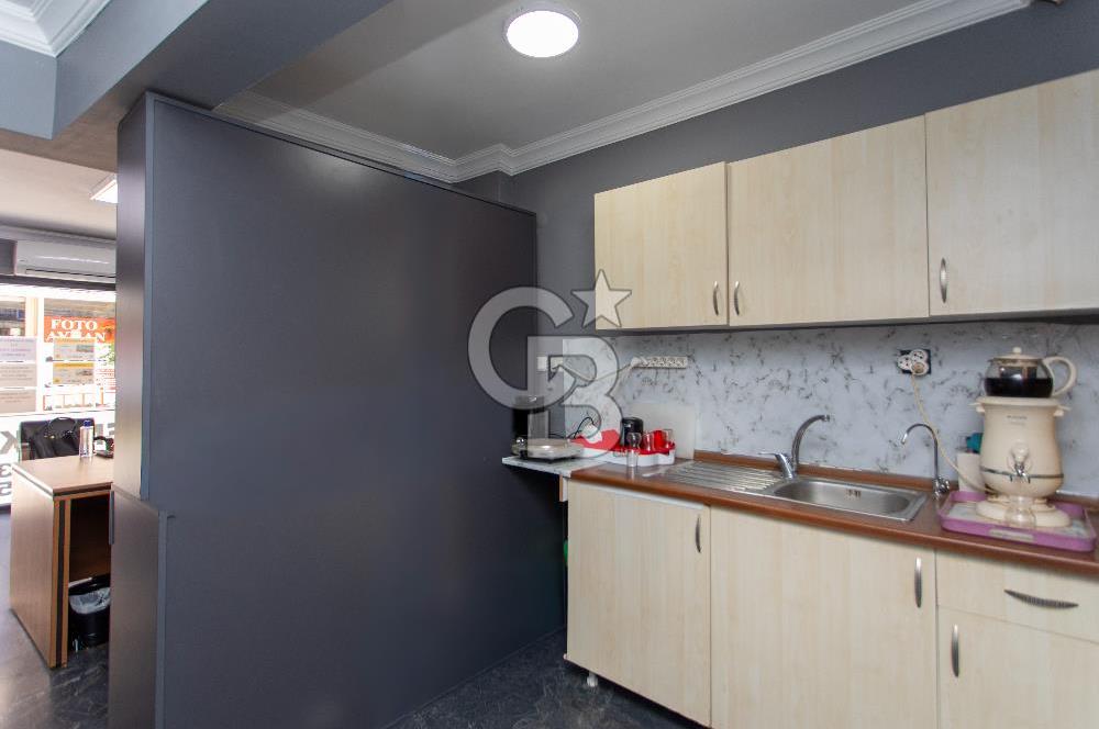 Eski Foça Çarşı İçerisinde Satılık Dükkan