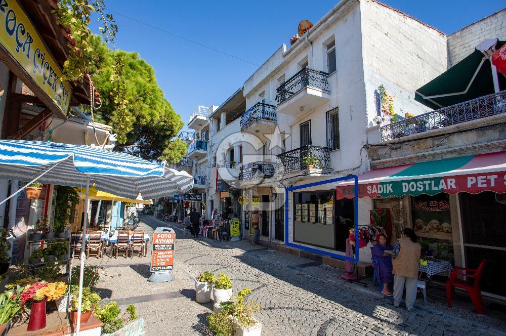 Eski Foça Çarşı İçerisinde Satılık Dükkan