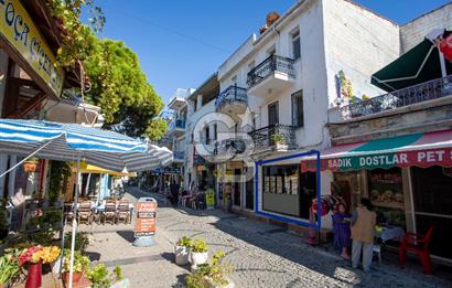 Eski Foça Çarşı İçerisinde Satılık Dükkan