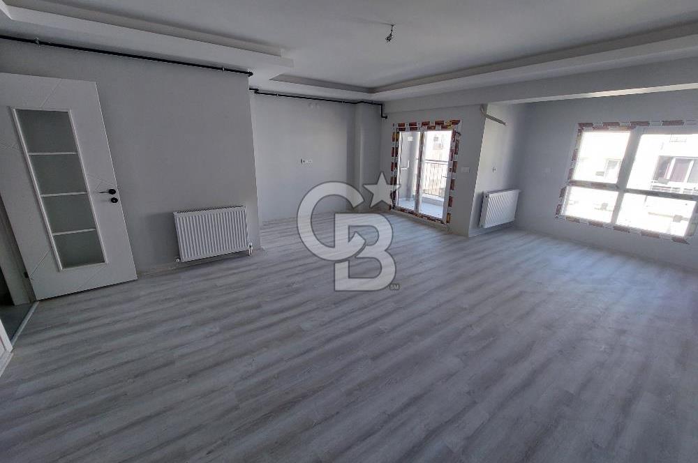 Girne Caddesi Yan Sokağı Çift Cepheli Kiralık 3+1 Yeni Daire