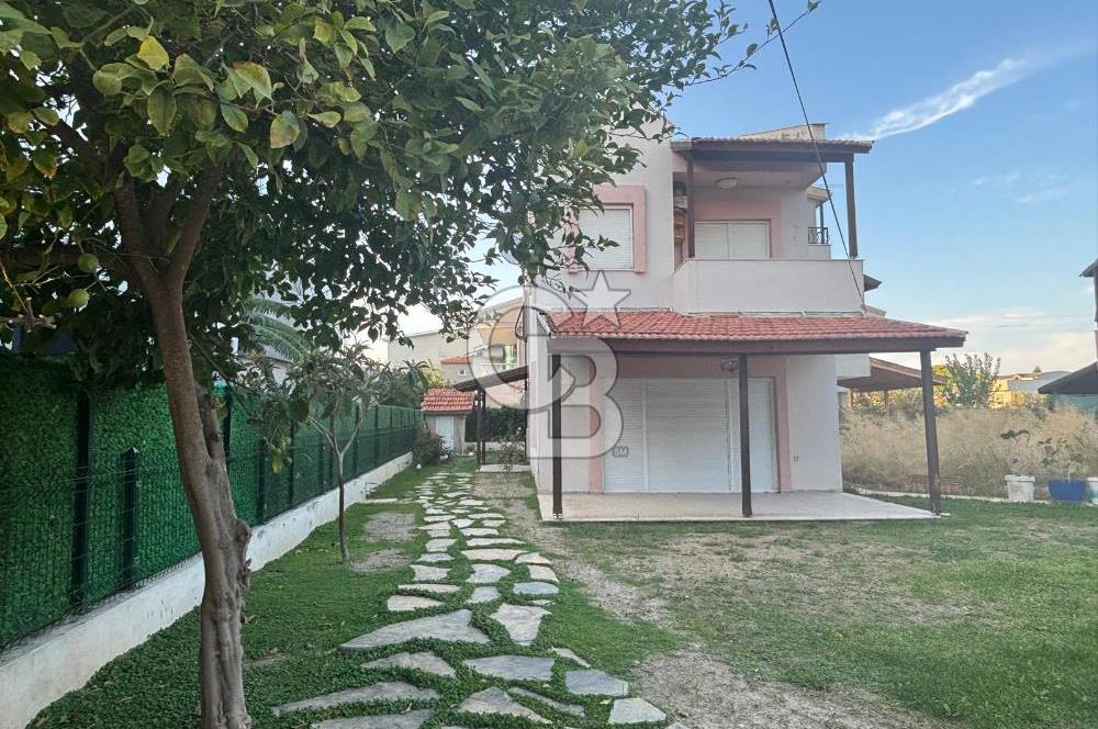 Güvendik'te Denize Yakın Satılık Villa