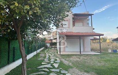 Güvendik'te Denize Yakın Satılık Villa