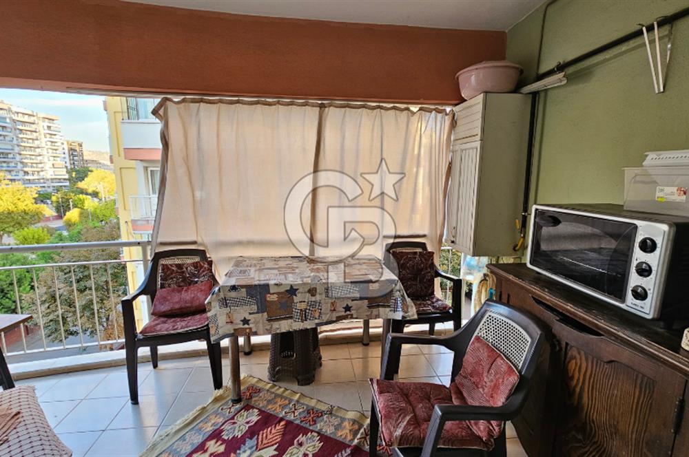 Bayraklı Soğukkuyu Kapalı Mutfak Çift Cephe 3+1 Satılık Daire