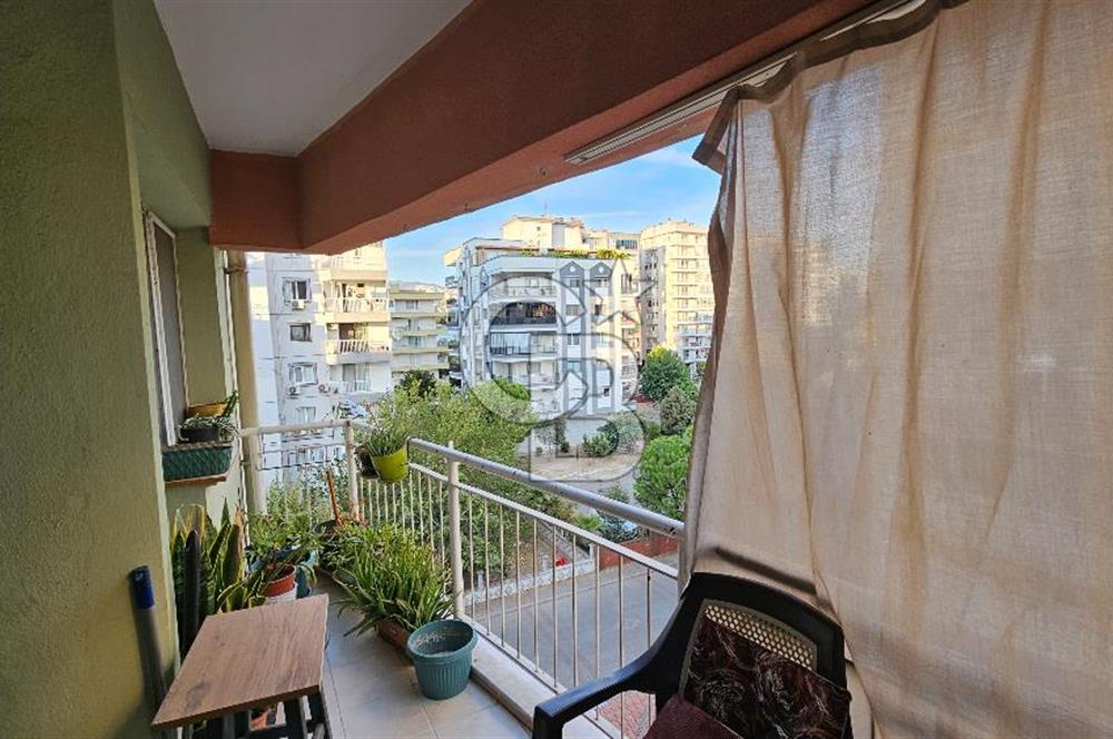 Bayraklı Soğukkuyu Kapalı Mutfak Çift Cephe 3+1 Satılık Daire