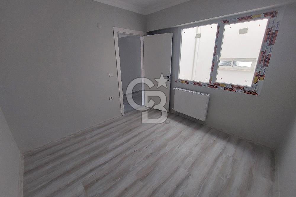 Girne Caddesi Yan Sokağı Çift Cepheli Kiralık 3+1 Yeni Daire