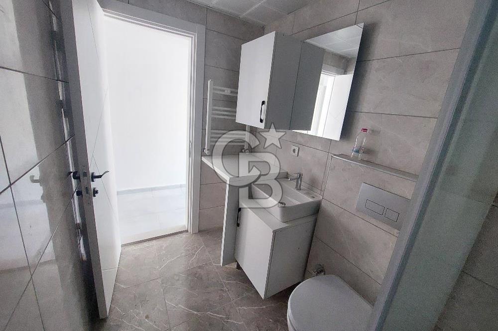 Girne Caddesi Yan Sokağı Çift Cepheli Kiralık 3+1 Yeni Daire
