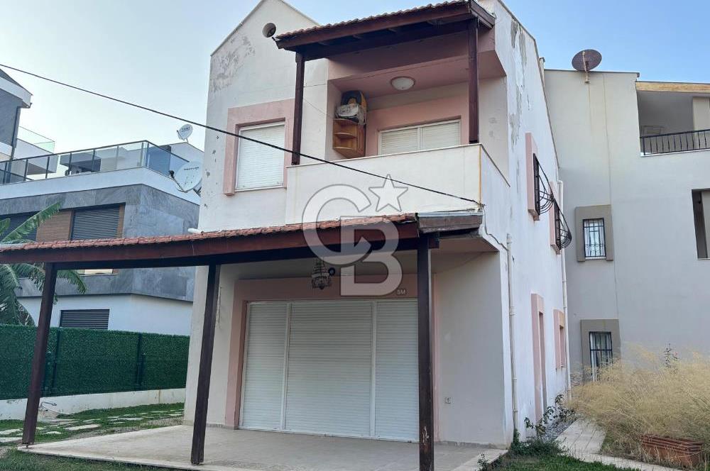Güvendik'te Denize Yakın Satılık Villa