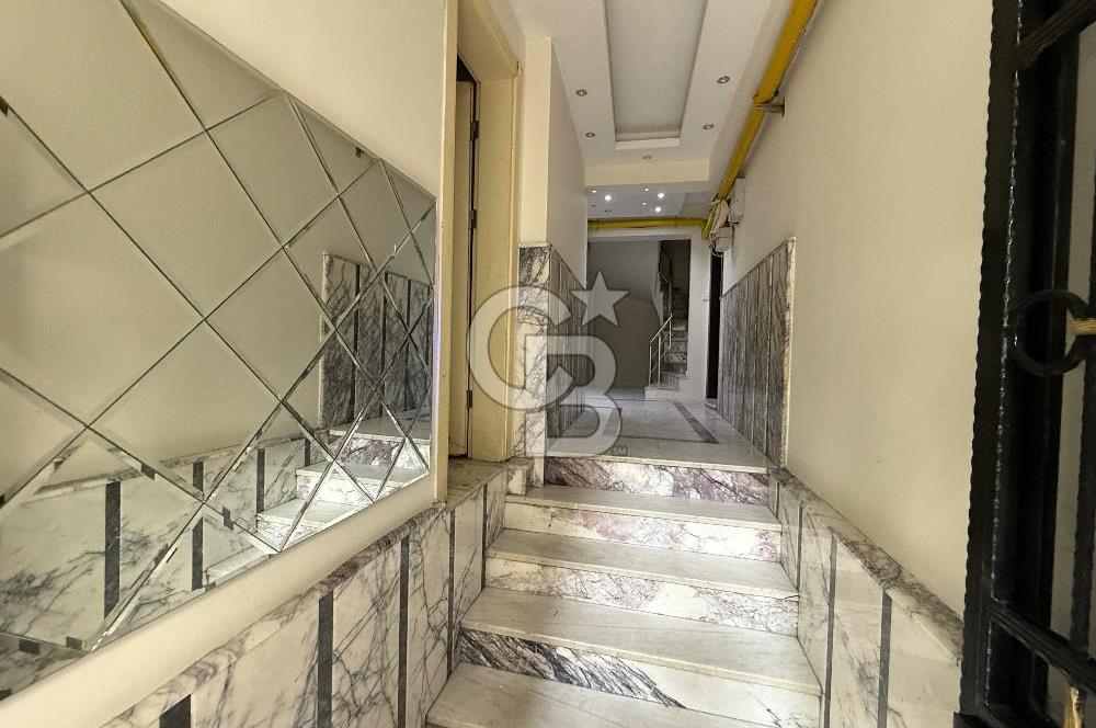 Merkezi Konumda 190 m² 3+1 Daire – Yeşilyurt’un Kalbinde!