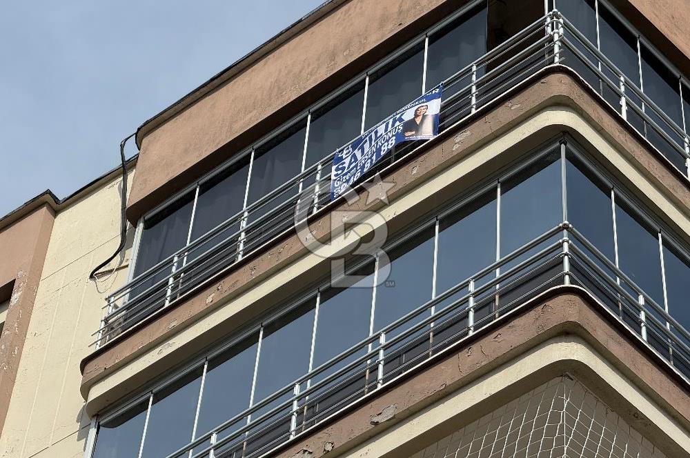 Merkezi Konumda 190 m² 3+1 Daire – Yeşilyurt’un Kalbinde!