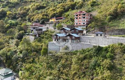 ÜZERİNDE 4 ADET TAŞ BUNGALOV BULUNMAZ FİYATA ARSA