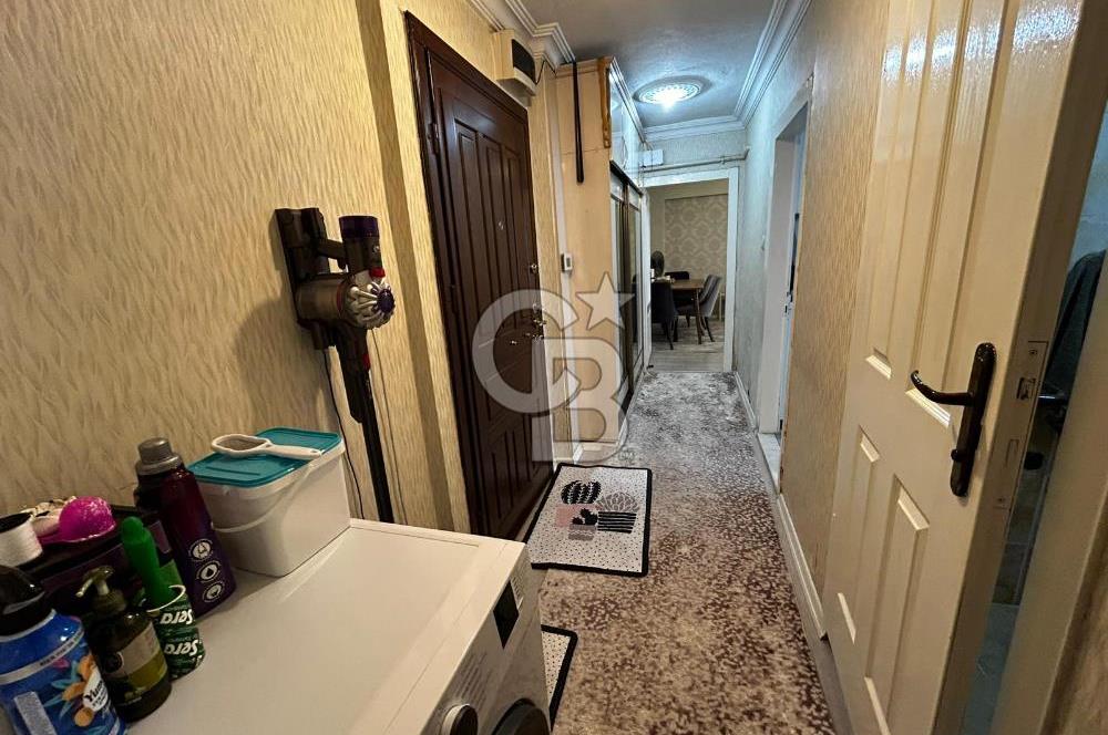 Coldwell Banker Jovenden Elvankent Topçu'da tren durağına yakın 2+1