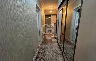 Coldwell Banker Jovenden Elvankent Topçu'da tren durağına yakın 2+1
