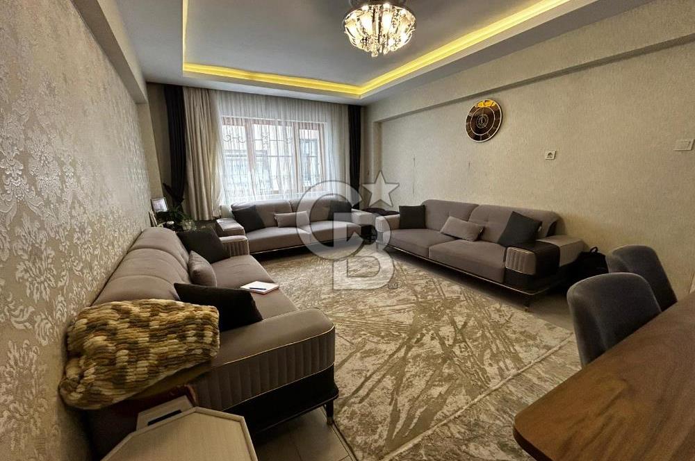 Coldwell Banker Jovenden Elvankent Topçu'da tren durağına yakın 2+1