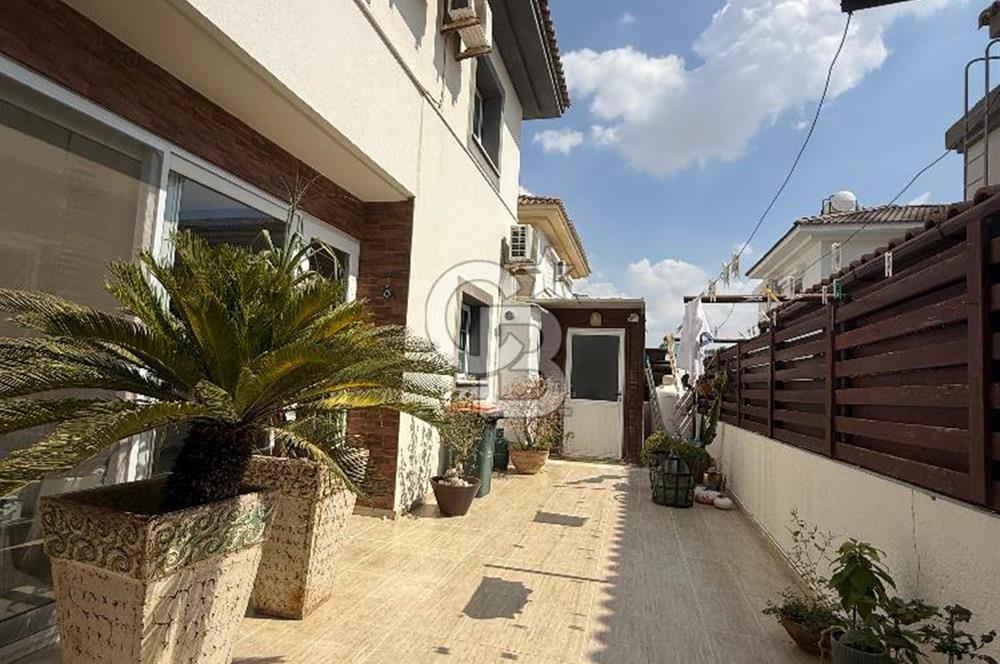 Yenikent Bölgesinde Satılık Müstakil Villa !!!