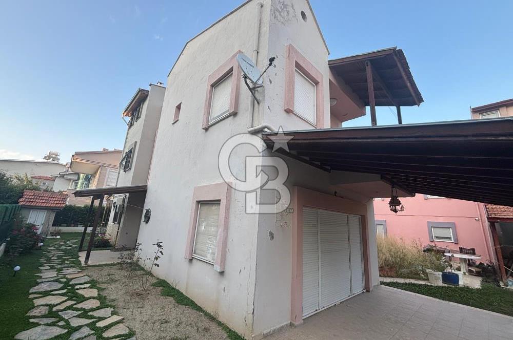 Güvendik'te Denize Yakın Satılık Villa