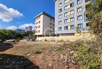 SULTANBEYLİ ORHANGAZİ MH. BİTİŞİK4 KAT İMARLI 246M2 SATILIK ARSA