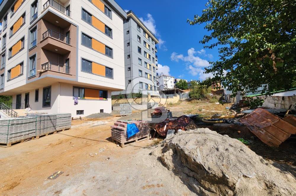 SULTANBEYLİ ORHANGAZİ MH. BİTİŞİK4 KAT İMARLI 246M2 SATILIK ARSA