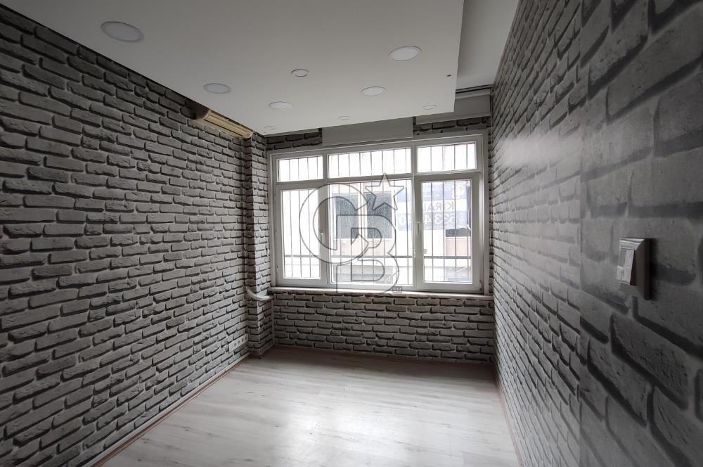 BİNBİRDİREK KLODFARER CADDESİ'NDE KİRALIK BÜRO/OFİS-1.KAT, 12 m²