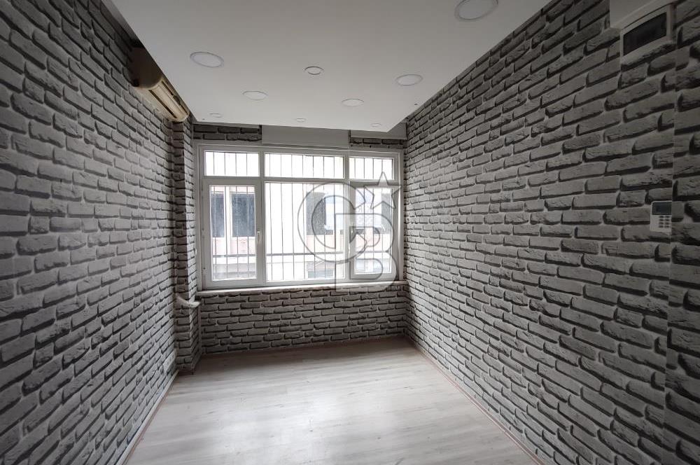 BİNBİRDİREK KLODFARER CADDESİ'NDE KİRALIK BÜRO/OFİS-1.KAT, 12 m²