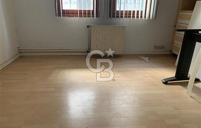 MEBUSEVLERİ ERGİN SOKAKTA KAPALI OTOPARKLI EŞYALI KİRALIK