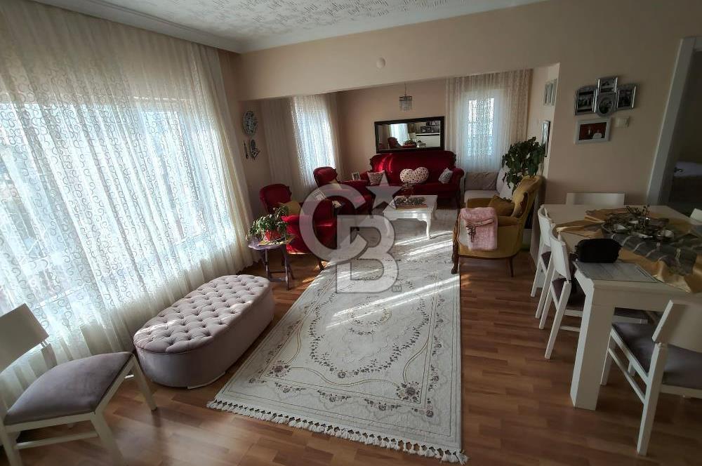 ÖVEÇLER MAHALLESİ TERAS KULLANIMLI SATILIK 2+2 DAİRE