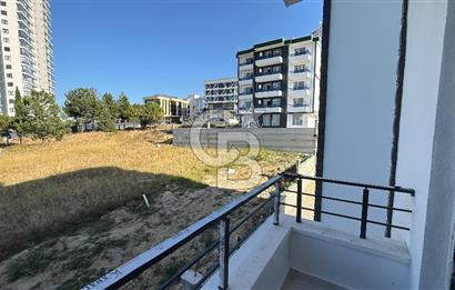 Samsun Gökdelenler Bölgesinde 2+1 Ara Kat Ebeveyn Banyolu Kiralık Daire – Okullara ve Ulaşıma Yakın