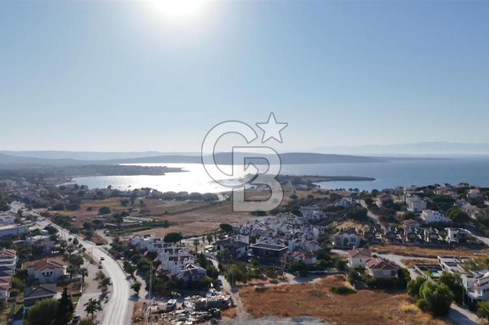 Çeşme Şifne'de Havuzlu Muhteşem Konumda Satılık 4+1 Villa