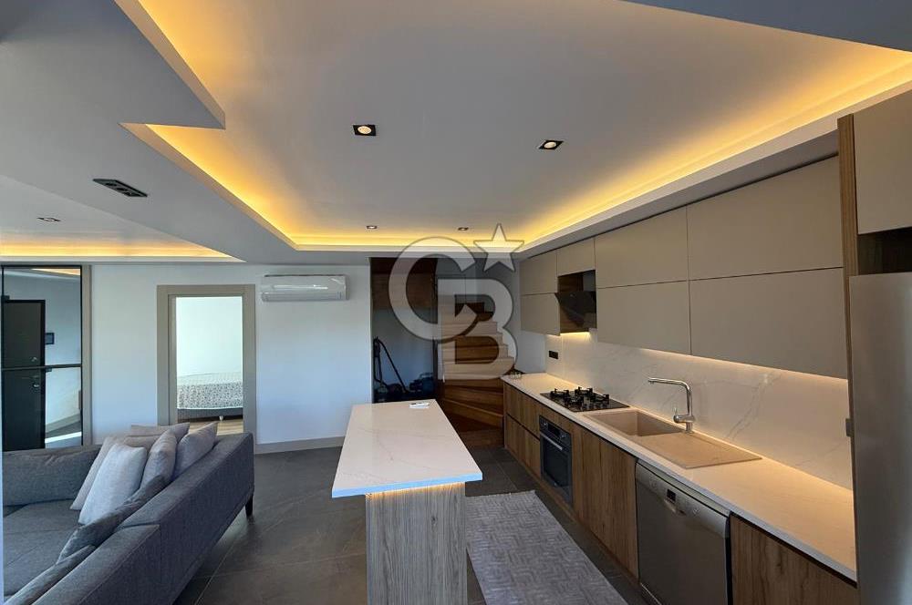 Çeşme Şifne'de Havuzlu Muhteşem Konumda Satılık 4+1 Villa