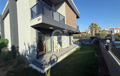 Çeşme Şifne'de Havuzlu Muhteşem Konumda Satılık 4+1 Villa