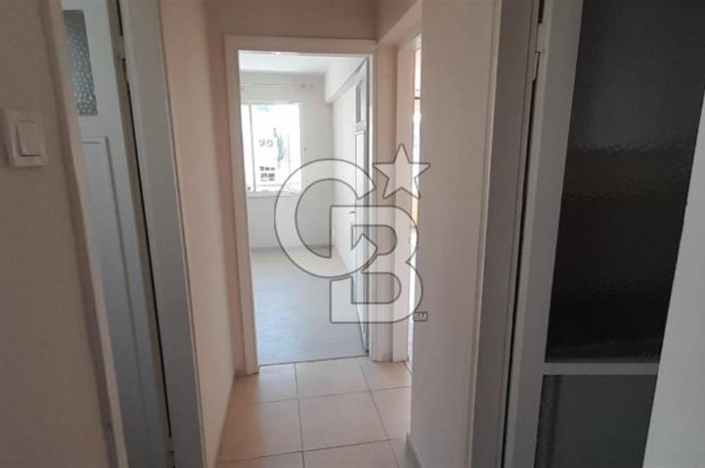 KARŞIYAKA BOSTANLIDA TAM MERKEZDE 2+1 ARAKAT 80 M2 ÖNÜ AÇIK DAİRE
