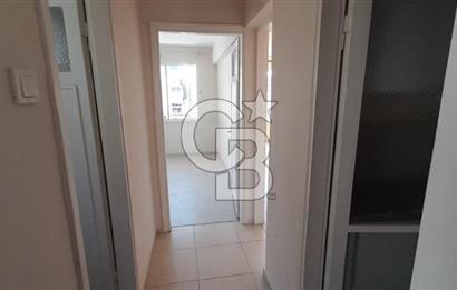 KARŞIYAKA BOSTANLIDA TAM MERKEZDE 2+1 ARAKAT 80 M2 ÖNÜ AÇIK DAİRE