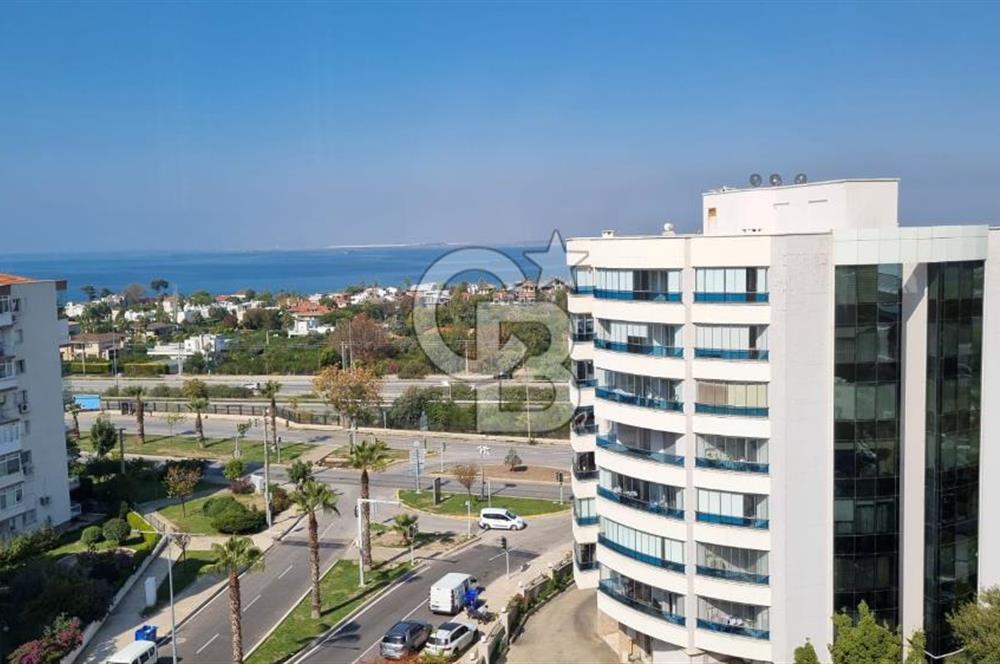 Narlıdere de Deniz Manzaralı Metro Yanı 4+1 Satılık 210 m2 Daire