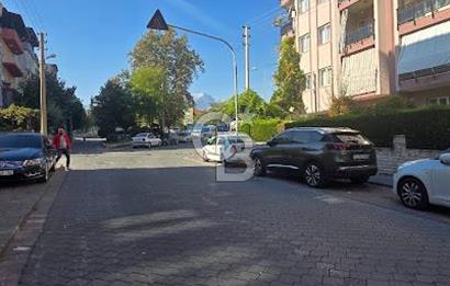 Kiremitçi Cihan Sitesi'nde 160 M² Ara Kat 3+1 Kiralık Daire