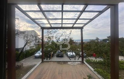 ÇANAKKALE MERKEZ PANAROMA SİTESİ YENİLENMİŞ LÜKS SATILIK VİLLA