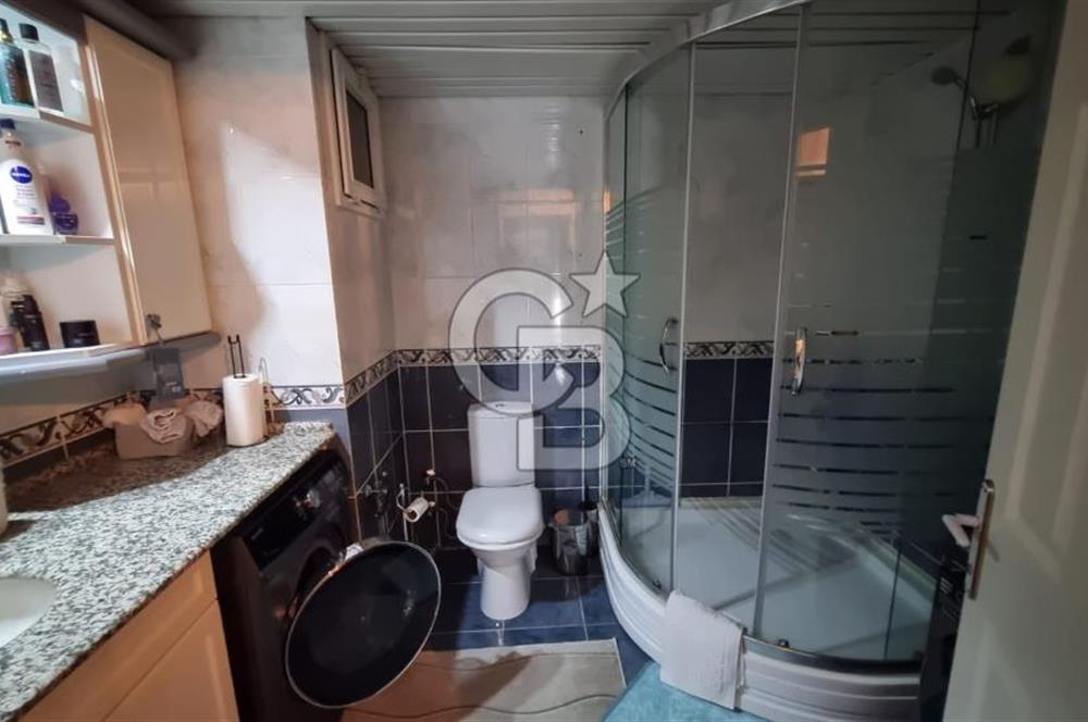 Narlıdere de Deniz Manzaralı Metro Yanı 4+1 Satılık 210 m2 Daire