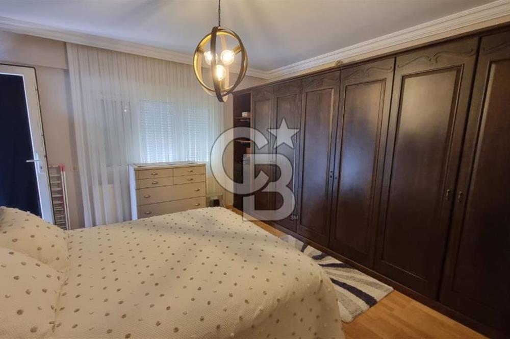 Narlıdere de Deniz Manzaralı Metro Yanı 4+1 Satılık 210 m2 Daire