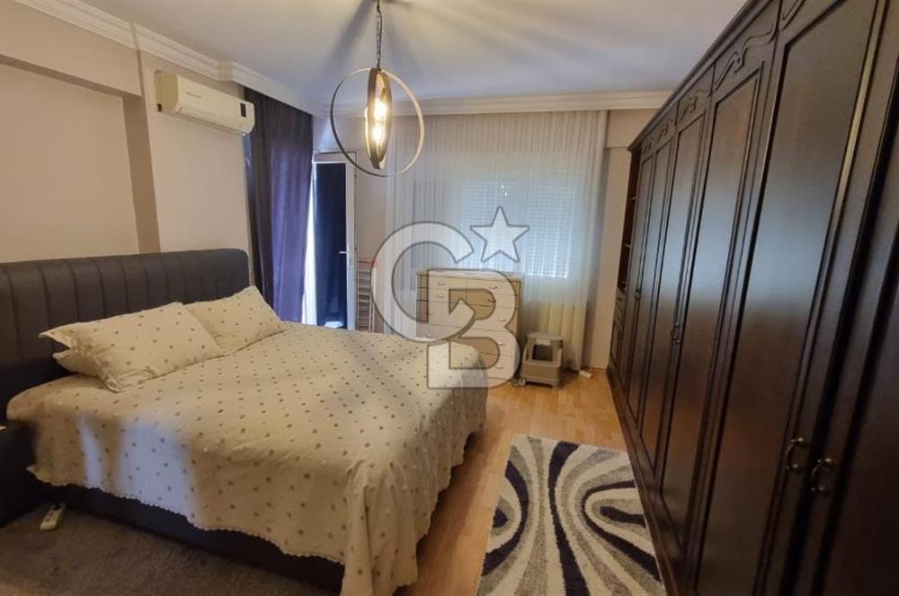 Narlıdere de Deniz Manzaralı Metro Yanı 4+1 Satılık 210 m2 Daire